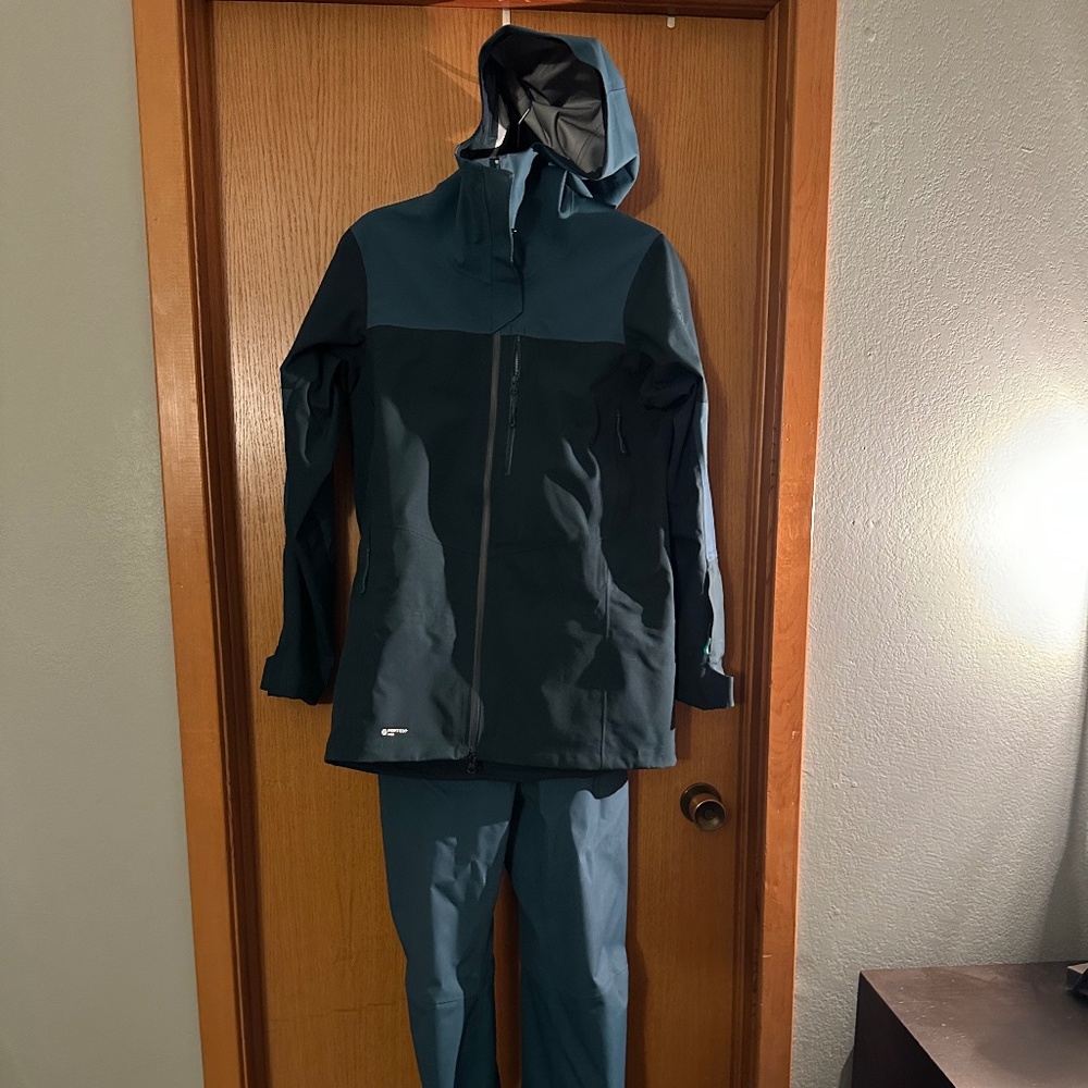 Salomon Winter Shell and Bibs Combo